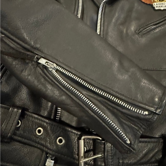 Women’s Black Leather Biker Jacket - Picture 4 of 6